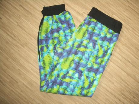 Tepláky pop it černý lem vel.146-152, 146