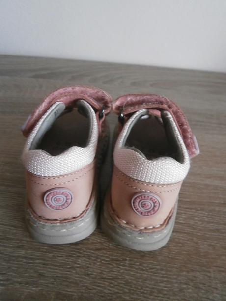 Sandálky, bären-schuhe,21