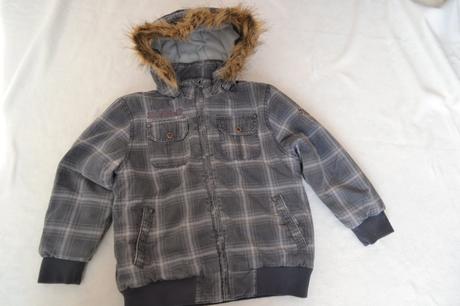 Šedá bunda s odepínací kapucí - kožešinou, dopodopo,128