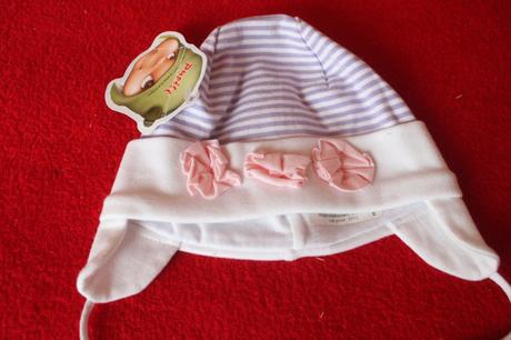 Dívčí čepice růžičky, obvod 39 až 42 cm, pupill,74