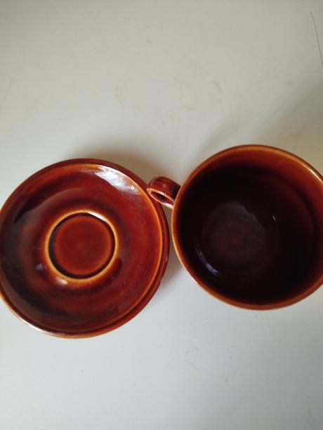 Hrneček+talířek zn. golditz,