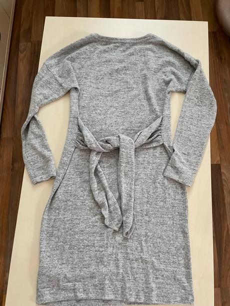 Šedé zateplené úpletové, nové šaty, vel xs/s, esma, esmara,s / xs