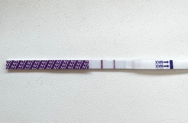 Je tento ovulační test už pozitivní?