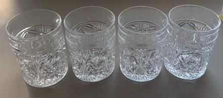 4 broušené sklenice na whisky/ koňak, 