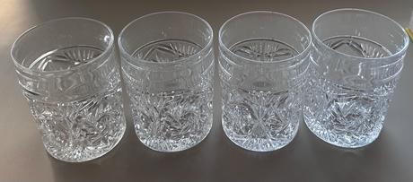4 broušené sklenice na whisky/ koňak,