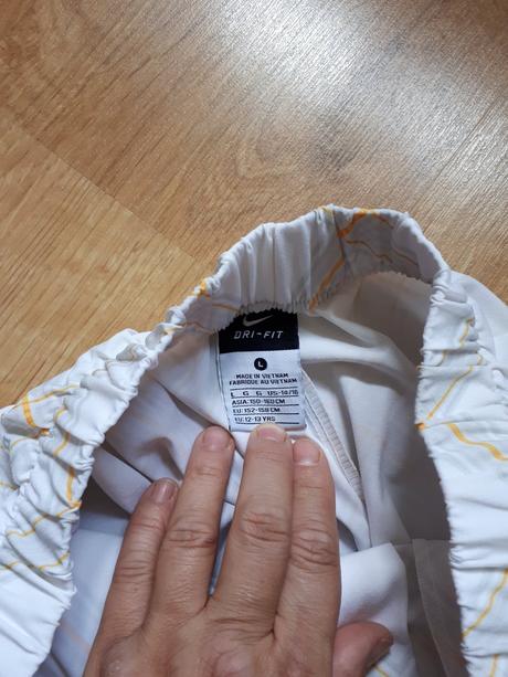 Šortky, kraťasy, plavky, nike,152