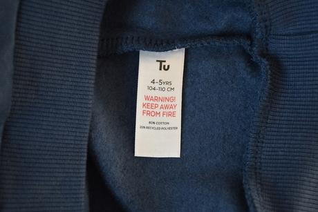 Mikina vel. 4 - 5 let, tu,110