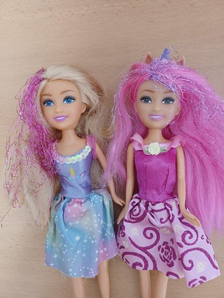 2 krát panenka typu barbie, 