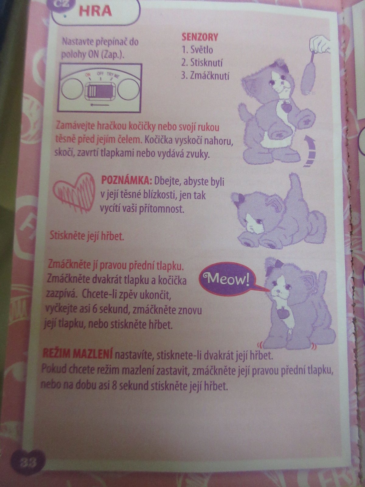 Všechny těsné kočička
