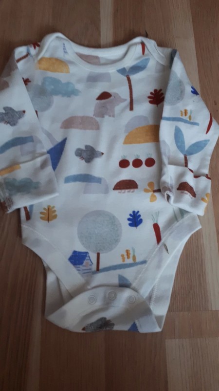 Bílé body 56, marks & spencer,56