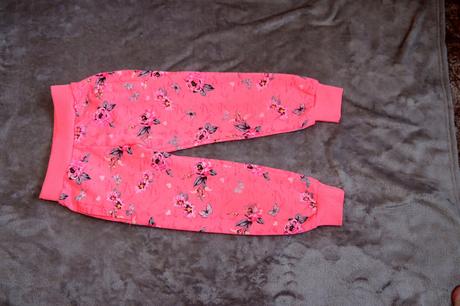 Dívčí tepláky vel. 98, grace,98