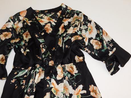 Dámské lehké šaty, 56