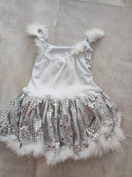 Kostým vel. 98-104,