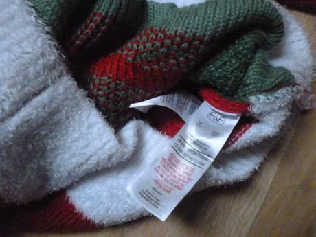 Vánoční svetr sob vel. 4-5, 110