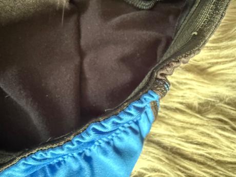 Sportovní kalhoty, 152