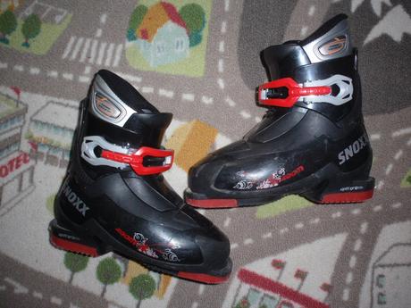 Lyžařské boty-přeskáče dětské snoxx černé vel. 33., 33