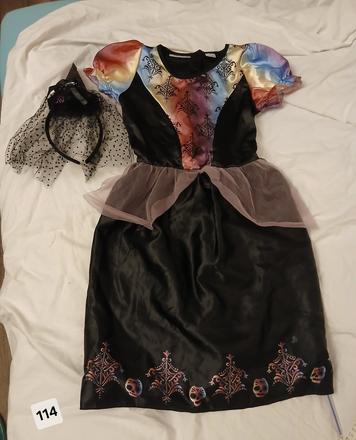 Kostým pro holčičku čarodějnice, 