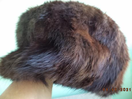 Dámská kožešinová čepice - vel. 55-56, 56