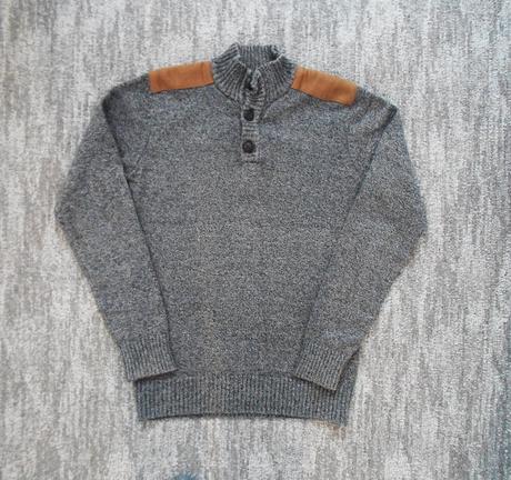 Šedý černý svetr svetřík, c&a,146