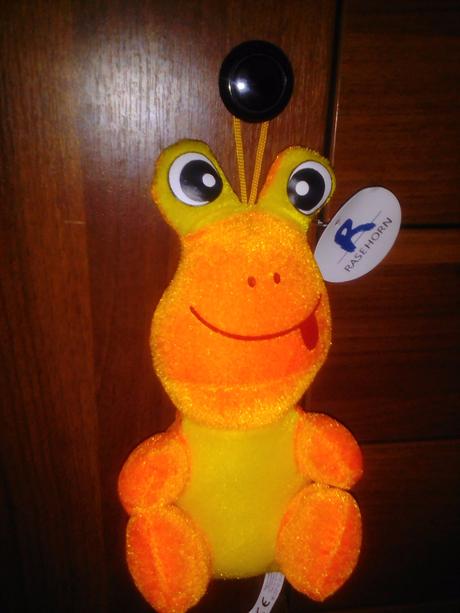 Nová plyšová žába,