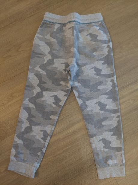 Dětské tepláky, 110