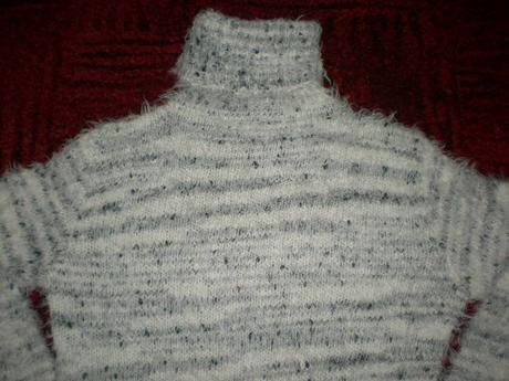 Dva pletené svetry, m