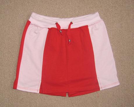 Kraťasy / sukně, 128