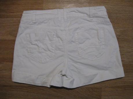 Kraťasy, colours of the world,38