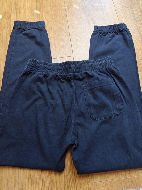 Tepláky vel. 140, 140