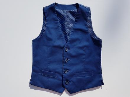 G486 chlapecká slavnostní vesta vel. 116, tu,116