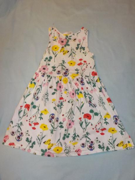 Šatičky vel. 4-6 let, zn. h&m, 110