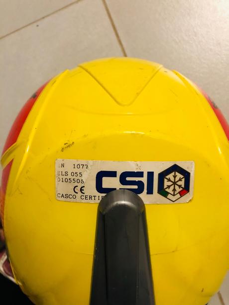 Lyžařská helma vel.56, m