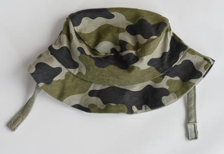 Klobouk vel. 0 - 3 m, f&f,62