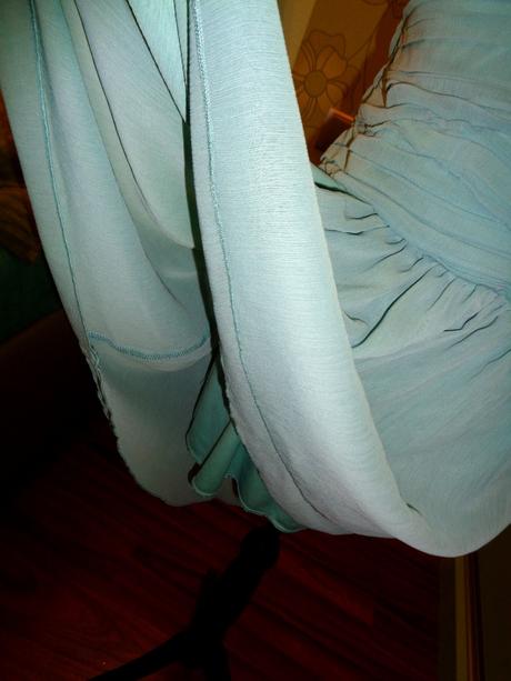 Krásné mentolově zelené šaty, 44