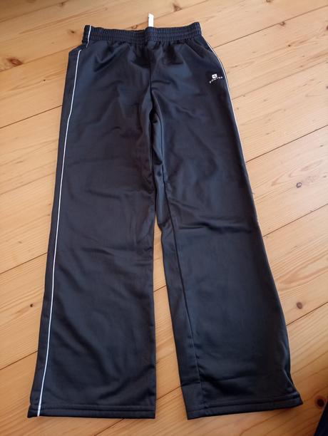 Tepláky, domyos,122