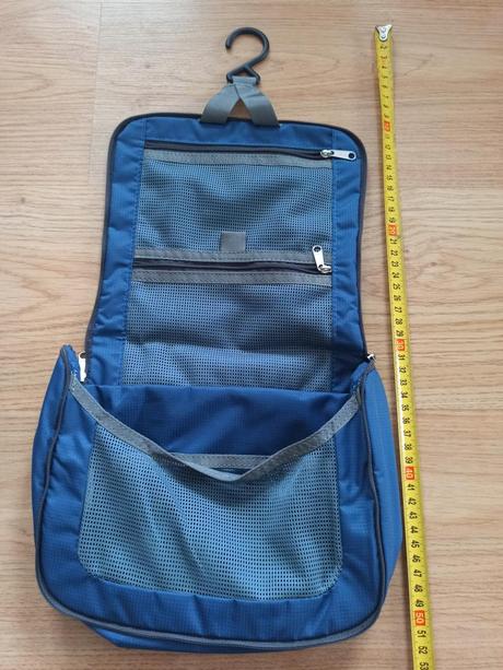 Kosmetická cestovní taška,