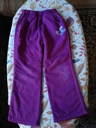 Kalhoty zateplené dívčí vel. 128 na donošení., 128
