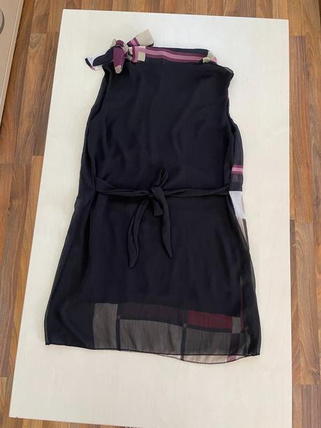 Top s knoflíky, vel 2 cca s a méně, italy, s