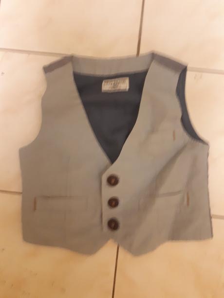 Sváteční vesta, next,68