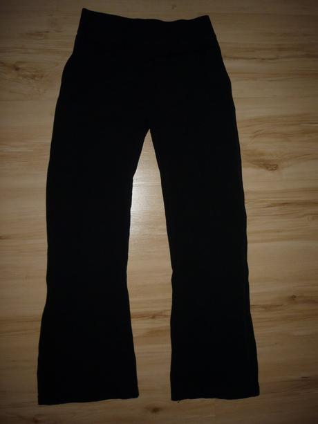 Černé dívčí tepláky, marks & spencer,146