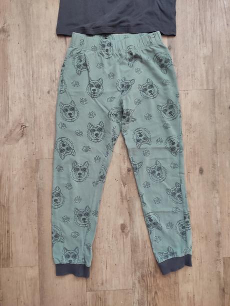 Pyžamo dlouhý rukáv 146/152, 146