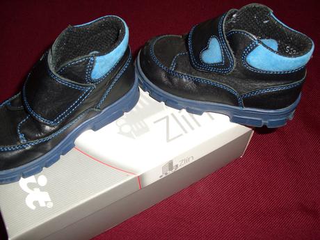 Celoroční kotníčkové boty, 22