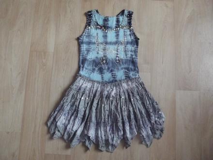 Dívčí šaty v.134/140, 134