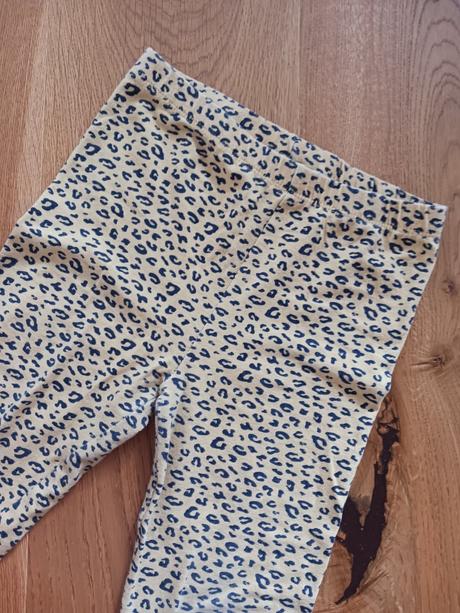 Tříčtvrteční legíny č.134, 134