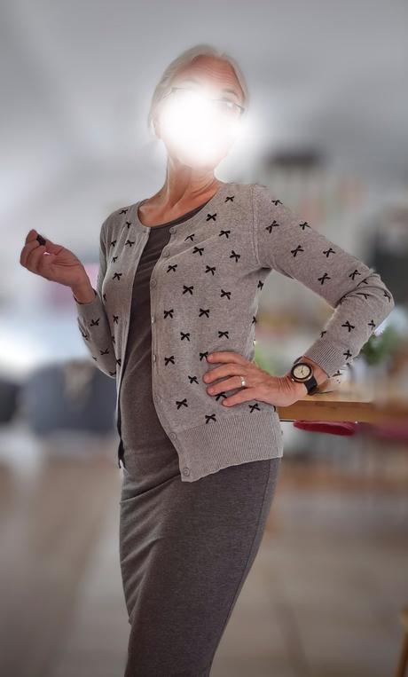 Dámský svetřík s mašličkami, reserved,s