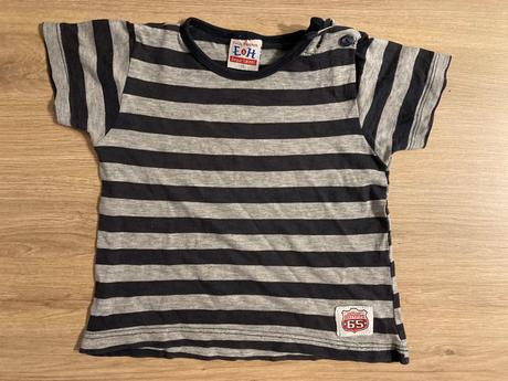Pruhované triko, 86