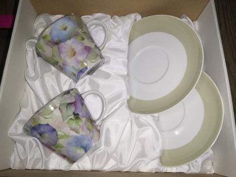 Dárková kazeta s porcelánem nová,