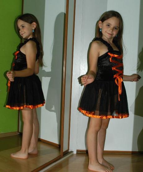 Karnevalový kostým čarodějnice 7-9 let, 