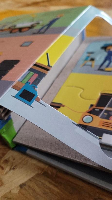 3x kniha (puzzle, vkládání puntíků),