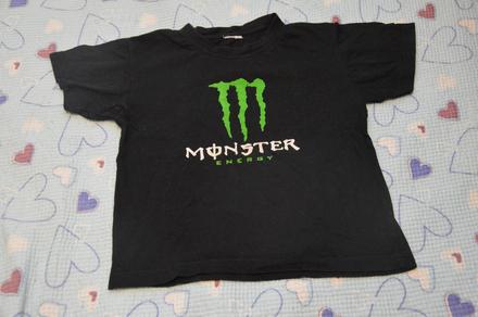 116 122 černé bavlněné tričko, 116